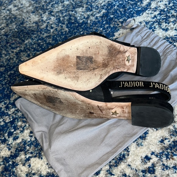 ❌SOLD ❌ CHRISTIAN DIOR
37.5
J'Adior Dotted Swiss Flats - Picture 7 of 11